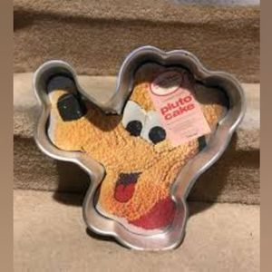 PLUTO Cake Pan